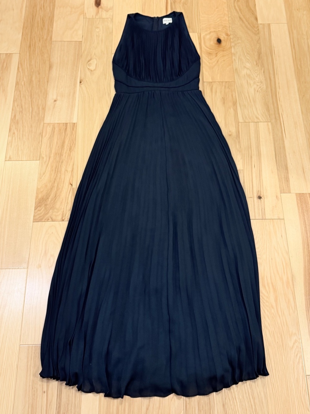 LIKE NEW Reiss Women’s Winnie Lux Pleated Maxi Dress - Picture 2 of 4